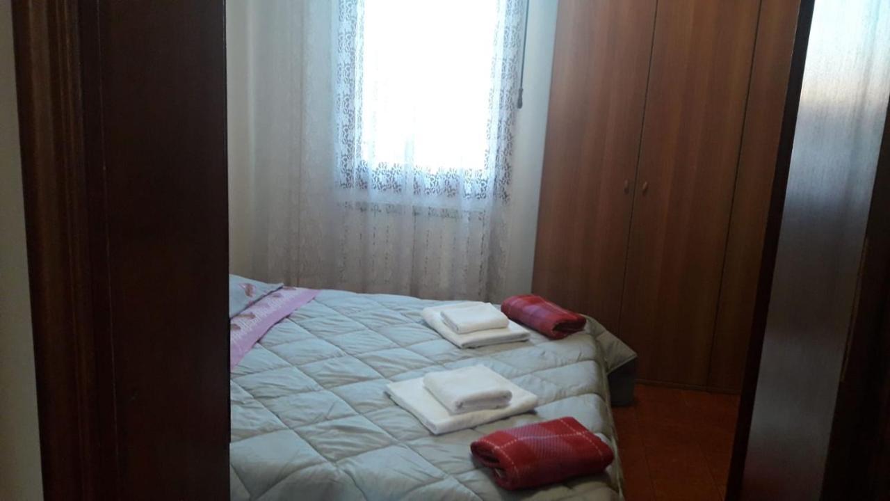Venice Apartment Near Station Santa Lucia Two Bedroom Exterior photo