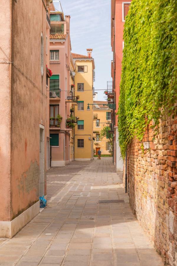 Venice Apartment Near Station Santa Lucia Two Bedroom Exterior photo