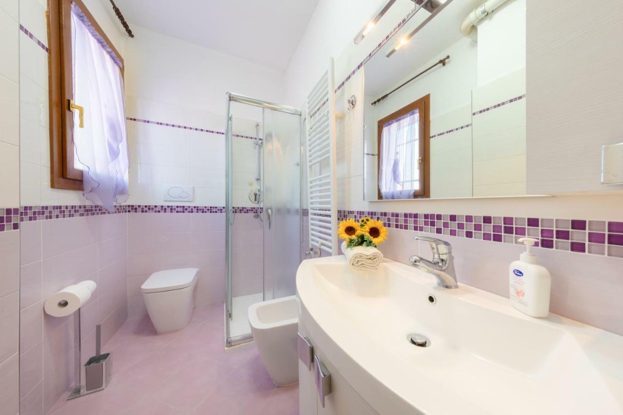 Venice Apartment Near Station Santa Lucia Two Bedroom Exterior photo